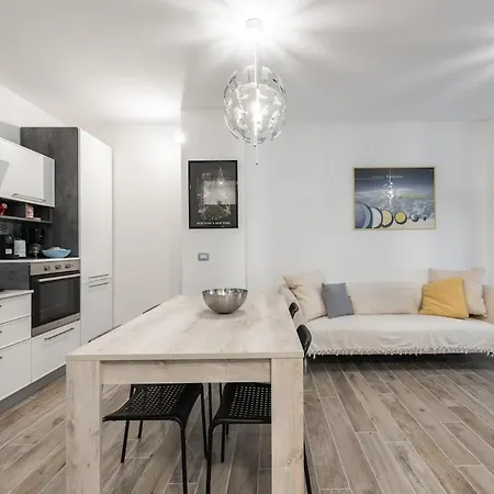Chic House باري