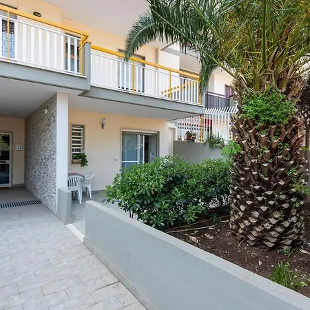 بيت للعطل Chic House *