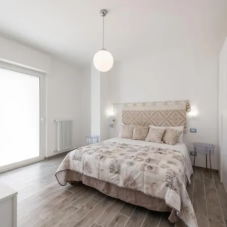 Chic House بيت للعطل باري